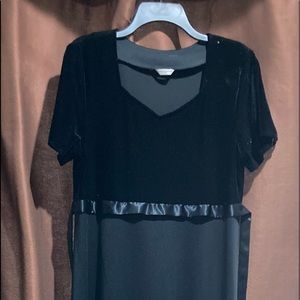 Black floor length formal dress. Satin and velvet with satin tie. Size 16